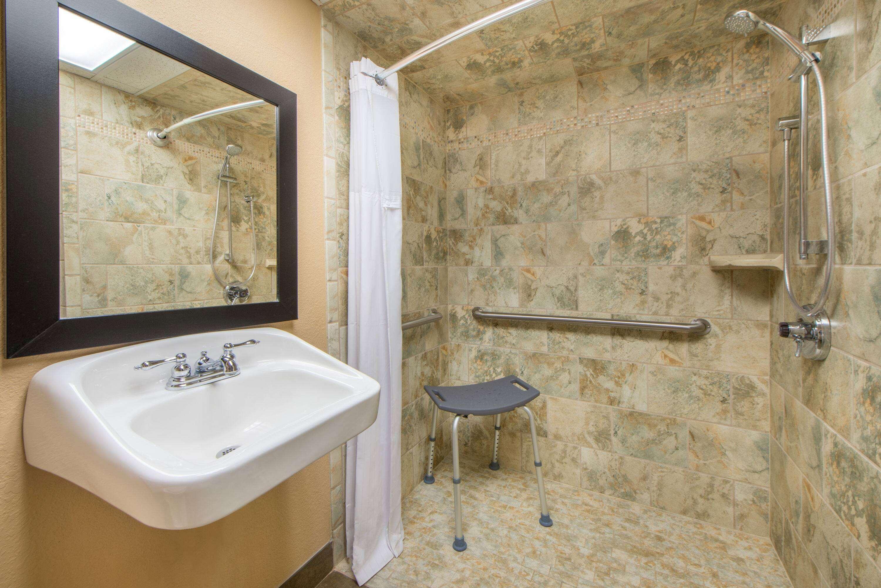 Wyndham Garden Oklahoma City Resort & Conference Hotel Near Airport, Fairgrounds Paycom & I40 Buitenkant foto