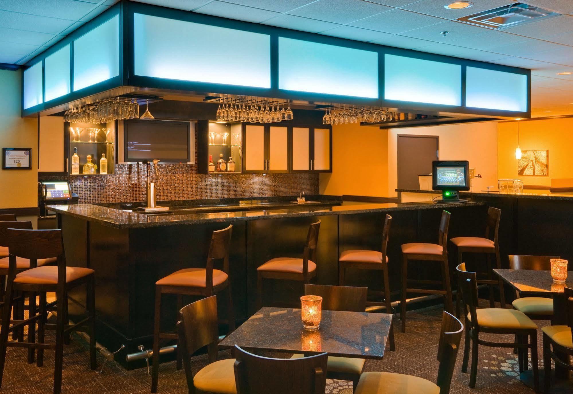 Wyndham Garden Oklahoma City Resort & Conference Hotel Near Airport, Fairgrounds Paycom & I40 Restaurant foto